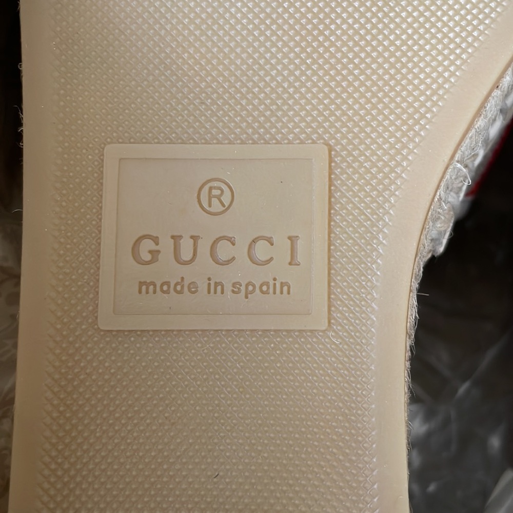 Gucci White Canvas Slide Sandals with Multicolor GG Motif - Picture 9 of 11
